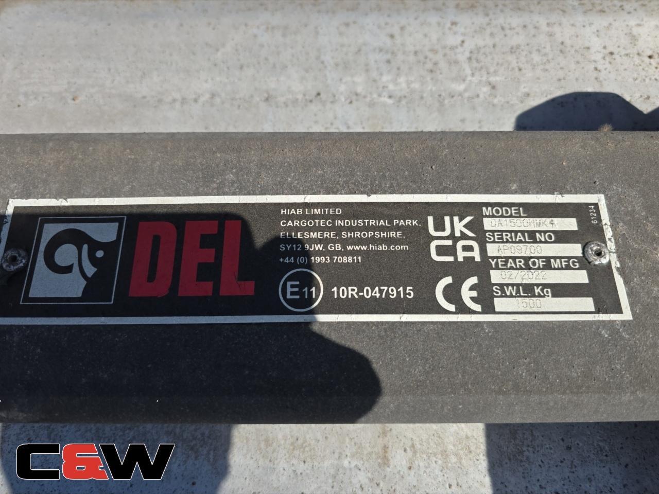 Vehicle image 10
